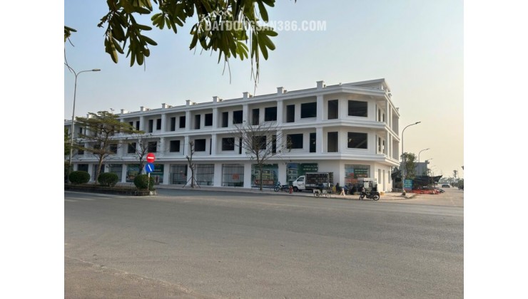 Chính chủ bán nhà mặt đường Nguyễn Văn cừ Phuf Khê Từ Sơn Bắc Ninh